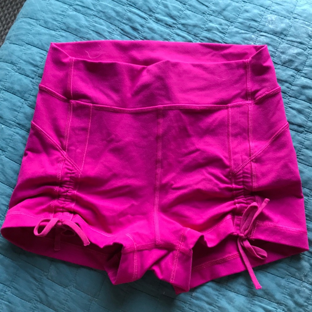 Hot pink lululemon shorts!
